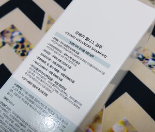 유메이 웰니스 샴푸 + 유메이 스칼프 브러쉬 — 5점을 준 리뷰어가 2022년 1월 올린 사용 사진