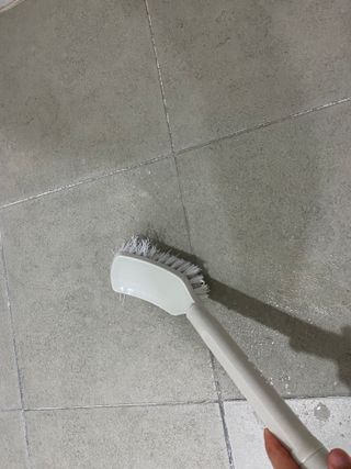 에티튜드 천연 욕실 클리너 시트러스제스트 향 (800ml) — 5점을 준 리뷰어가 2022년 9월 올린 사용 사진