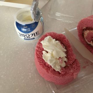 매일바이오 그릭요거트 오리지널 플레인 4개, 로스터리 커피믹스 4개 — 5점을 준 리뷰어가 2021년 12월 올린 사용 사진