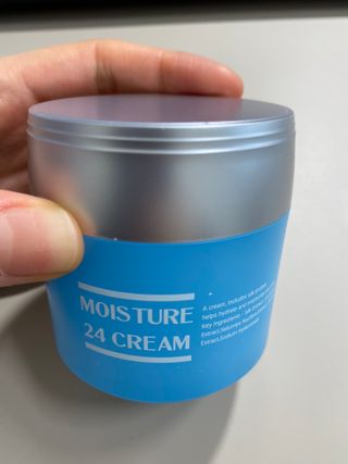 Dr.느루벗 느루벗 모이스쳐 24 크림 — 5점을 준 리뷰어가 2021년 3월 올린 사용 사진