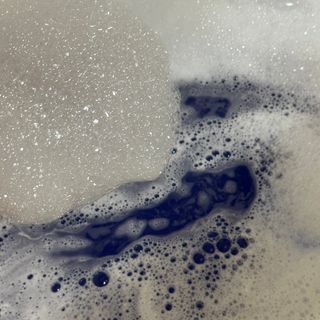 소담스퀘어 상암 Evreryday Bath Bomb Day7(에브리데이 배쓰밤 데이7) / 7종 중 2종 랜덤발송 — 5점을 준 리뷰어가 2022년 11월 올린 사용 사진
