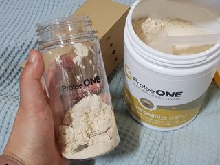 프로티원 단백질쉐이크 곡물맛 2주분 1통+보틀 — 5점을 준 리뷰어가 2021년 3월 올린 사용 사진
