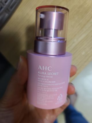 AHC 아우라 시크릿 톤업 벨벳 — 5점을 준 리뷰어가 2021년 4월 올린 사용 사진