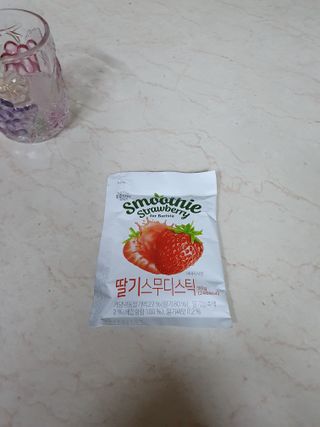 [복음자리] 바리스타 패키지 2종 랜덤발송 (딸기스무디 스틱+샤인머스캣에이드 or 망고스무디+자몽에이드) — 4점을 준 리뷰어가 2022년 7월 올린 사용 사진