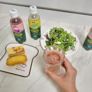 더그레잇티 콤부차 [매일유업] 더그레잇티 44kcal 콤부차 300ml *12개입 (오리지널 6개+베리리치 6개) — 4.5점을 준 리뷰어가 2023년 8월 올린 사용 사진