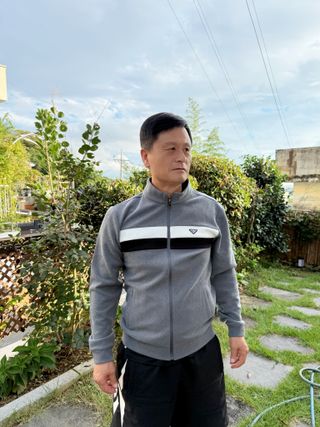 [구매평] 다운블로우 남성 스포츠 골프웨어 풀집업 가디건 자켓 DB 6516 — 5점을 준 리뷰어가 2025년 10월 올린 사용 사진
