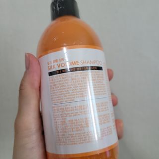 썸헤어 / SUMHAIR 썸헤어 실크 볼륨 샴푸+트리트먼트 프룻자스민티 — 5점을 준 리뷰어가 2021년 6월 올린 사용 사진