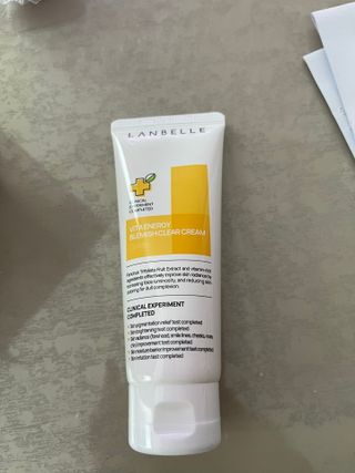 랑벨 비타 에너지 잡티 크림 75ml (피부 속 기미완화크림) — 5점을 준 리뷰어가 2022년 5월 올린 사용 사진
