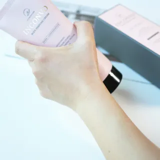 오투에니원 인컨보 바디 퍼퓸 크림 200ml — 5점을 준 리뷰어가 2022년 12월 올린 사용 사진