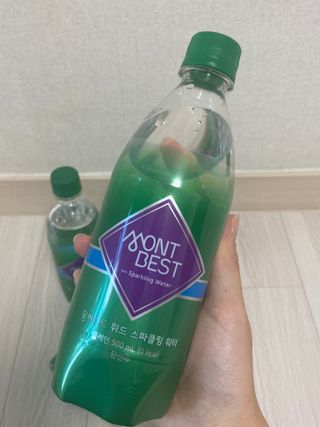 몽베스트 Montbest with Sparkling water Plain 20병 — 5점을 준 리뷰어가 2021년 12월 올린 사용 사진