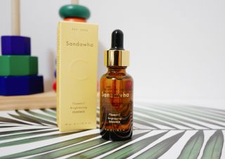 스킨큐어 산다화 비타민c 화이트닝 에센스 30ml — 4.5점을 준 리뷰어가 2022년 1월 올린 사용 사진
