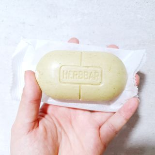 제이제이바이오 허브마사지바 올인원 알약비누 — 5점을 준 리뷰어가 2021년 12월 올린 사용 사진