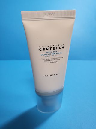 [스킨1004] 마다가스카르 센텔라 히알루-시카 워터핏 선세럼 50ml — 5점을 준 리뷰어가 2024년 5월 올린 사용 사진