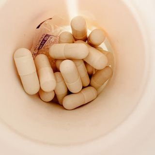 프리마인 성큼다가온 봄, 이너뷰티를 챙겨야 피부도 화사하게, 컨디션도 활기차게. 흡수율을 높인 고효율 비타민. — 4.5점을 준 리뷰어가 2023년 4월 올린 사용 사진