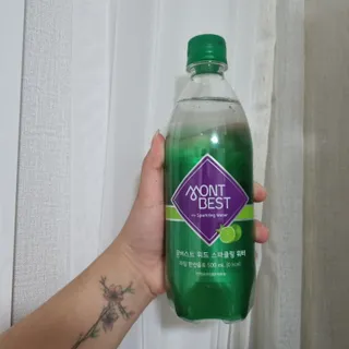 몽베스트 Montbest with Sparkling water Lime20병 — 5점을 준 리뷰어가 2022년 9월 올린 사용 사진