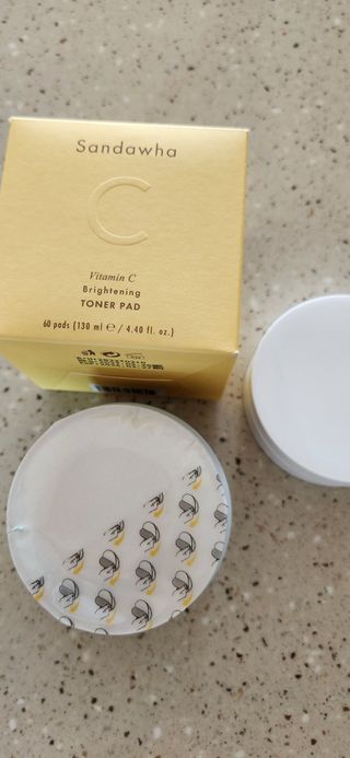 산다화 비타민씨 화이트닝 토너 패드 — 5점을 준 리뷰어가 2023년 9월 올린 사용 사진