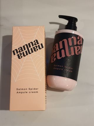 난나 살몬 스파이더 검버섯 미백 톤업 화이트닝 연어 앰플 크림 300ml 대용량 — 5점을 준 리뷰어가 2022년 8월 올린 사용 사진