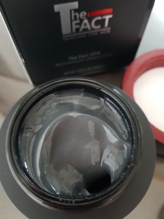 The Fact 더팩트 에스에프엔 브라이트닝 안티 링클 크림 50ml — 5점을 준 리뷰어가 2022년 5월 올린 사용 사진