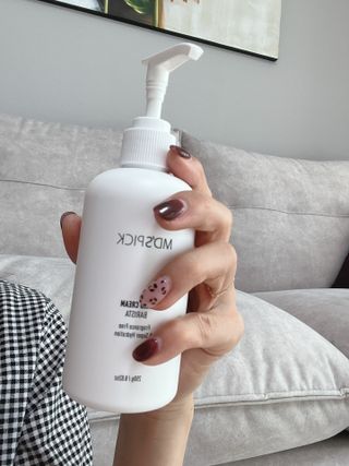 엠디스픽 무향 바리스타 핸드크림 대용량 250g — 5점을 준 리뷰어가 2022년 11월 올린 사용 사진
