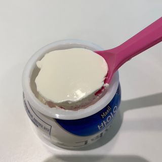 매일바이오 그릭요거트 오리지널 플레인 4개, 로스터리 커피믹스 4개 — 5점을 준 리뷰어가 2021년 12월 올린 사용 사진