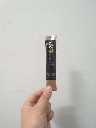 헬스업_천명진프리미엄홍삼스틱_10ml x 30포 — 4점을 준 리뷰어가 2021년 2월 올린 사용 사진