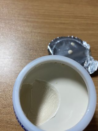 매일바이오 그릭요거트 오리지널 플레인 4개, 로스터리 커피믹스 4개 — 5점을 준 리뷰어가 2021년 12월 올린 사용 사진