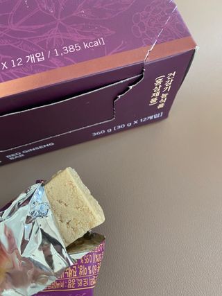 씨알푸드 건강기능식품 6년근 홍삼 함유, 바로먹는 홍삼바 30g 12개입 — 5점을 준 리뷰어가 2022년 3월 올린 사용 사진