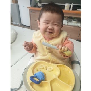 유비맘 캐릭터 실리콘 흡착 식판_색상 랜덤발송 — 5점을 준 리뷰어가 2021년 1월 올린 사용 사진