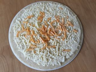 [푸딩팩토리] 10인치 씬피자 3종 택2_베샤멜 고르곤졸라/불고기/고르곤졸라 — 4점을 준 리뷰어가 2022년 5월 올린 사용 사진