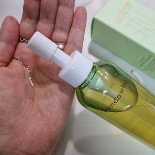 스킨큐어 산다화 순한 클렌징 동백 오일 200ml — 4점을 준 리뷰어가 2023년 4월 올린 사용 사진