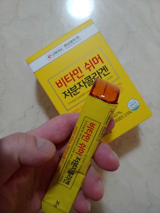 자연에온 경남제약 비타민 쉬머 저분자콜라겐 20g x 30포 — 5점을 준 리뷰어가 2021년 12월 올린 사용 사진