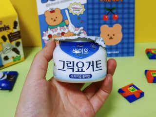 매일바이오 그릭요거트 오리지널 플레인 4개, 로스터리 커피믹스 4개 — 5점을 준 리뷰어가 2021년 12월 올린 사용 사진