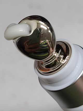 산수시 일루미네이팅 펄 영양 다크서클 스틱 아이 크림 케어 15ml — 5점을 준 리뷰어가 2021년 6월 올린 사용 사진