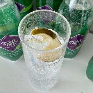 몽베스트 Montbest with Sparkling water Lime20병 — 5점을 준 리뷰어가 2023년 2월 올린 사용 사진