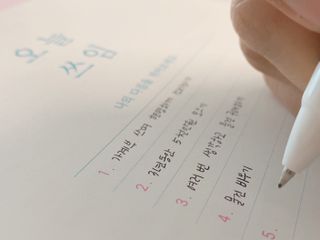 리훈 리뉴얼 오늘쓰임 가계부 용돈기입장 금전납출부 캐쉬북 만년 — 5점을 준 리뷰어가 2023년 3월 올린 사용 사진