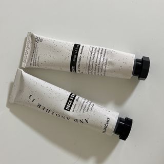 멈칫(MUMCHIT) 넥퍼퓸 NECKPERFUME 2가지 향 — 5점을 준 리뷰어가 2021년 11월 올린 사용 사진