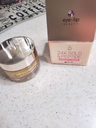 아이앤립 / EYENLIP 아이앤립 24K 골드 N 펩타이드 앰플 크림 — 5점을 준 리뷰어가 2021년 4월 올린 사용 사진