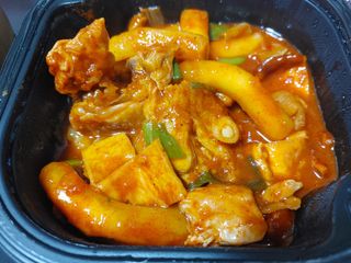 한성기업 무볼레 닭떡볶이+해물떡볶이 2종 세트 — 5점을 준 리뷰어가 2021년 10월 올린 사용 사진