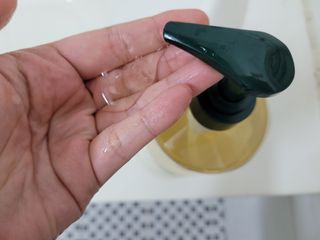 라로지크 X4 스케일링 퍼퓸 샴푸 1,000mℓ — 5점을 준 리뷰어가 2021년 12월 올린 사용 사진