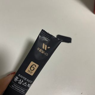 [푸름웰니스] 프리미엄 6년근 홍삼스틱 3mg x 100포 — 5점을 준 리뷰어가 2022년 3월 올린 사용 사진