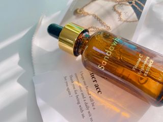 스킨큐어 산다화 비타민c 화이트닝 에센스 30ml — 5점을 준 리뷰어가 2022년 2월 올린 사용 사진