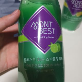 몽베스트 Montbest with Sparkling water Lime20병 — 5점을 준 리뷰어가 2021년 10월 올린 사용 사진