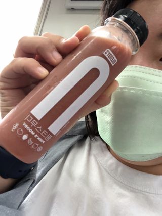 BLENDY'S 핑크 스무디+블론디 스무디 — 5점을 준 리뷰어가 2021년 9월 올린 사용 사진