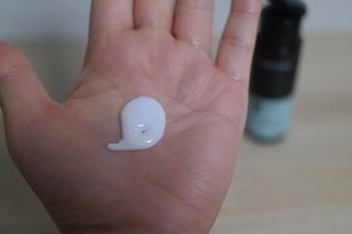 코스모먼트 부스티모 부스팅샴푸60ml + 비듬세정 진정샴푸50ml — 5점을 준 리뷰어가 2021년 11월 올린 사용 사진