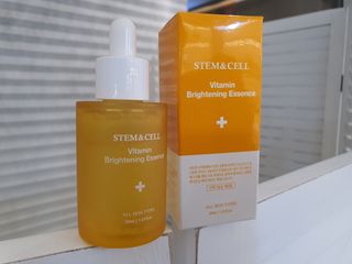 체르엠 스템앤셀 비타민 브라이트닝 에센스 30ml 1개 — 5점을 준 리뷰어가 2021년 10월 올린 사용 사진