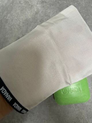 바나다바디케어 때잡이 알프레도 때비누 100g 기획세트 — 4점을 준 리뷰어가 2021년 9월 올린 사용 사진