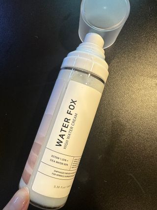 가치 WATERFOX(워터폭스)-엑토인 시카-비옴 하이 워터 크림 (100ml) — 5점을 준 리뷰어가 2023년 3월 올린 사용 사진