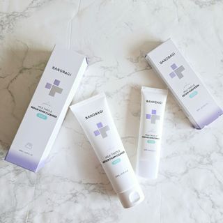 바노바기 코스메틱 바노바기 밀크씨슬 리페어 시카 폼 클렌저 플러스 120ml + 선스크린 플러스 50ml — 4.5점을 준 리뷰어가 2023년 8월 올린 사용 사진