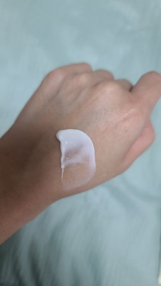 젠바이오 코스메틱스 젠바이오수딩크림]   가려운 피부 & 아토피 원픽 크림 — 5점을 준 리뷰어가 2022년 8월 올린 사용 사진