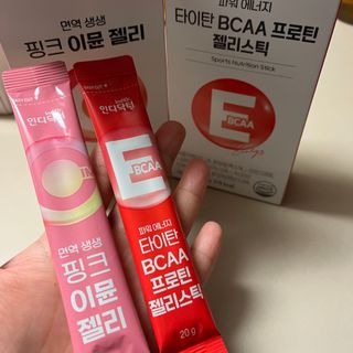 인디닥터 면역 생생 핑크 이뮨 젤리 + 타이탄 BCAA 프로틴 젤리스틱 — 5점을 준 리뷰어가 2022년 5월 올린 사용 사진